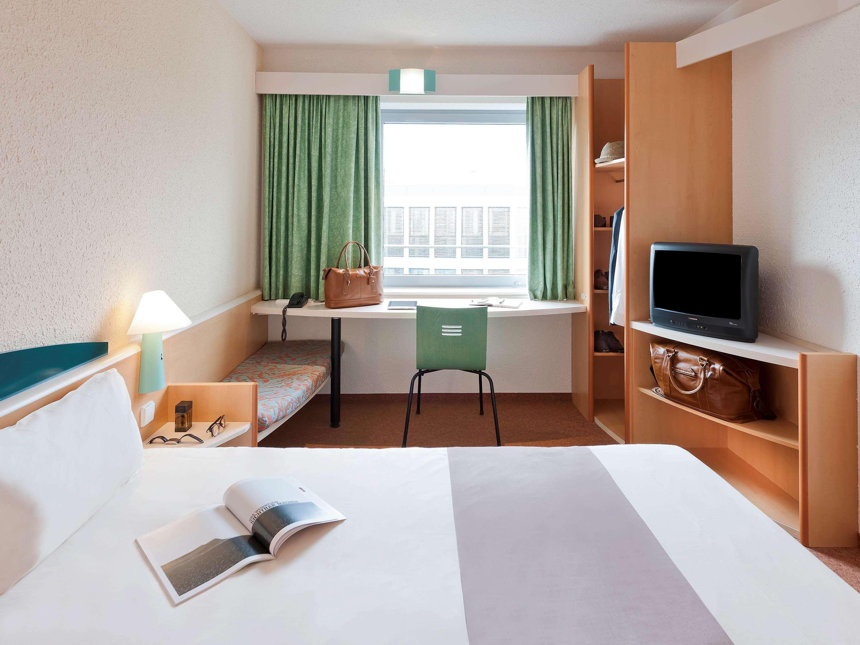 Ibis Madrid Alcorcon Tresaguas Hotel Exterior photo