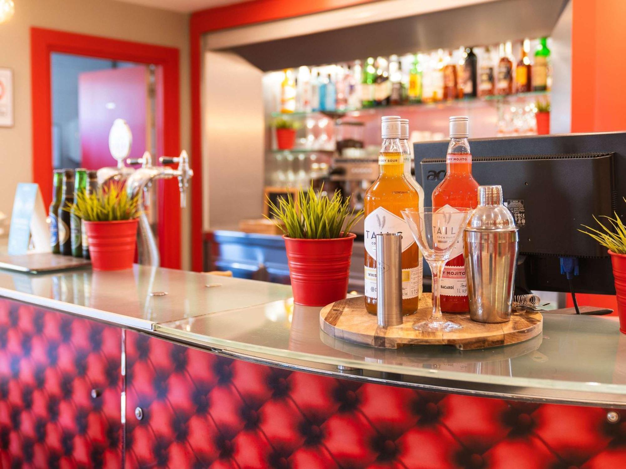 Ibis Madrid Alcorcon Tresaguas Hotel Exterior photo