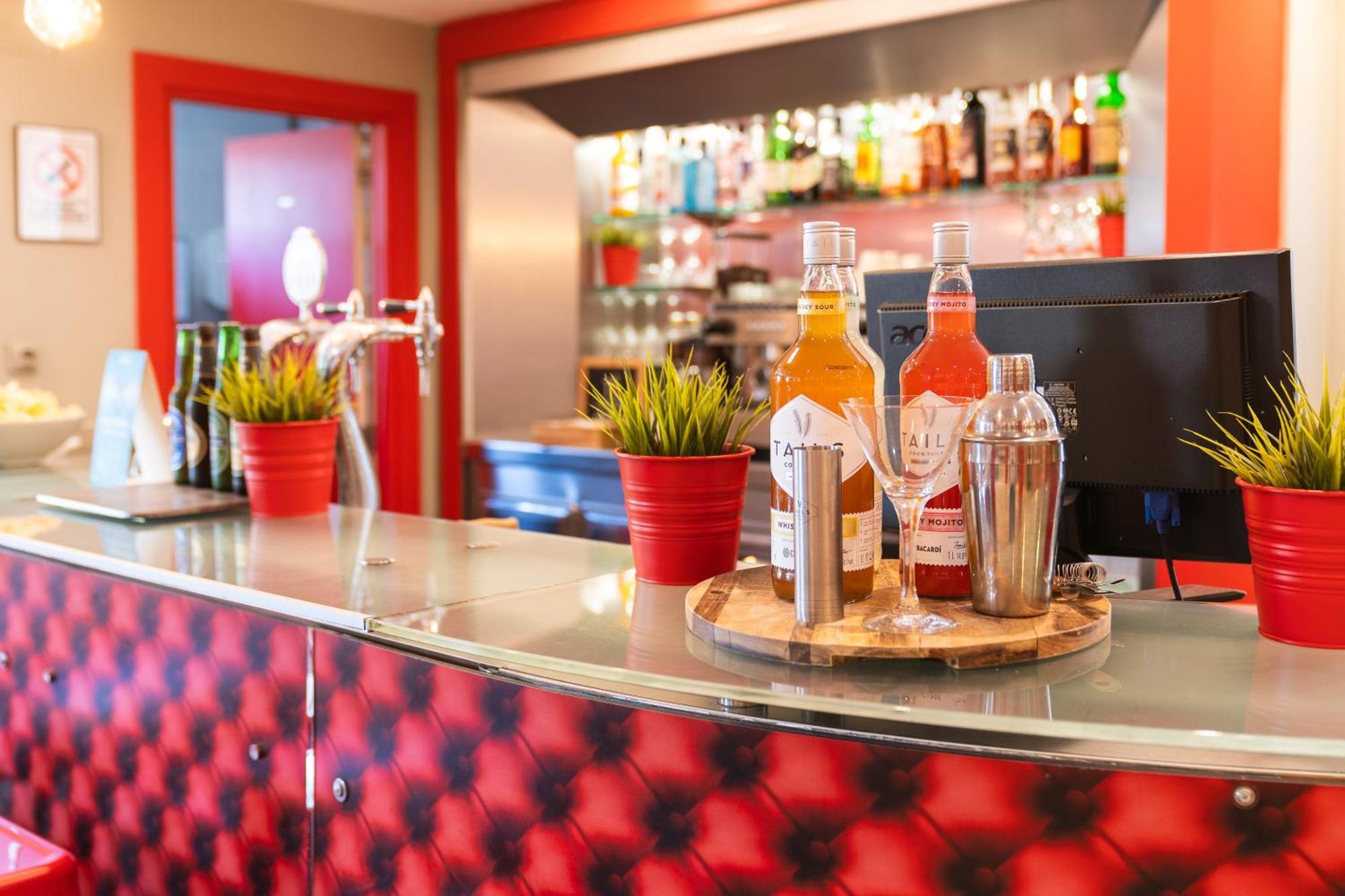 Ibis Madrid Alcorcon Tresaguas Hotel Exterior photo